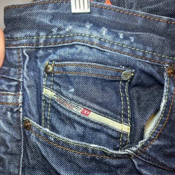 Diesel DNA "dirty new age" stacked slim distressed jeans - Picture 6 of 16